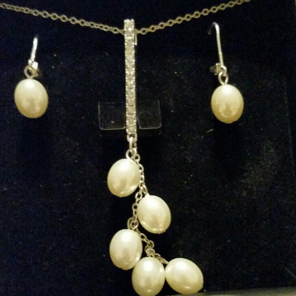 Necklace and earring set. New in box